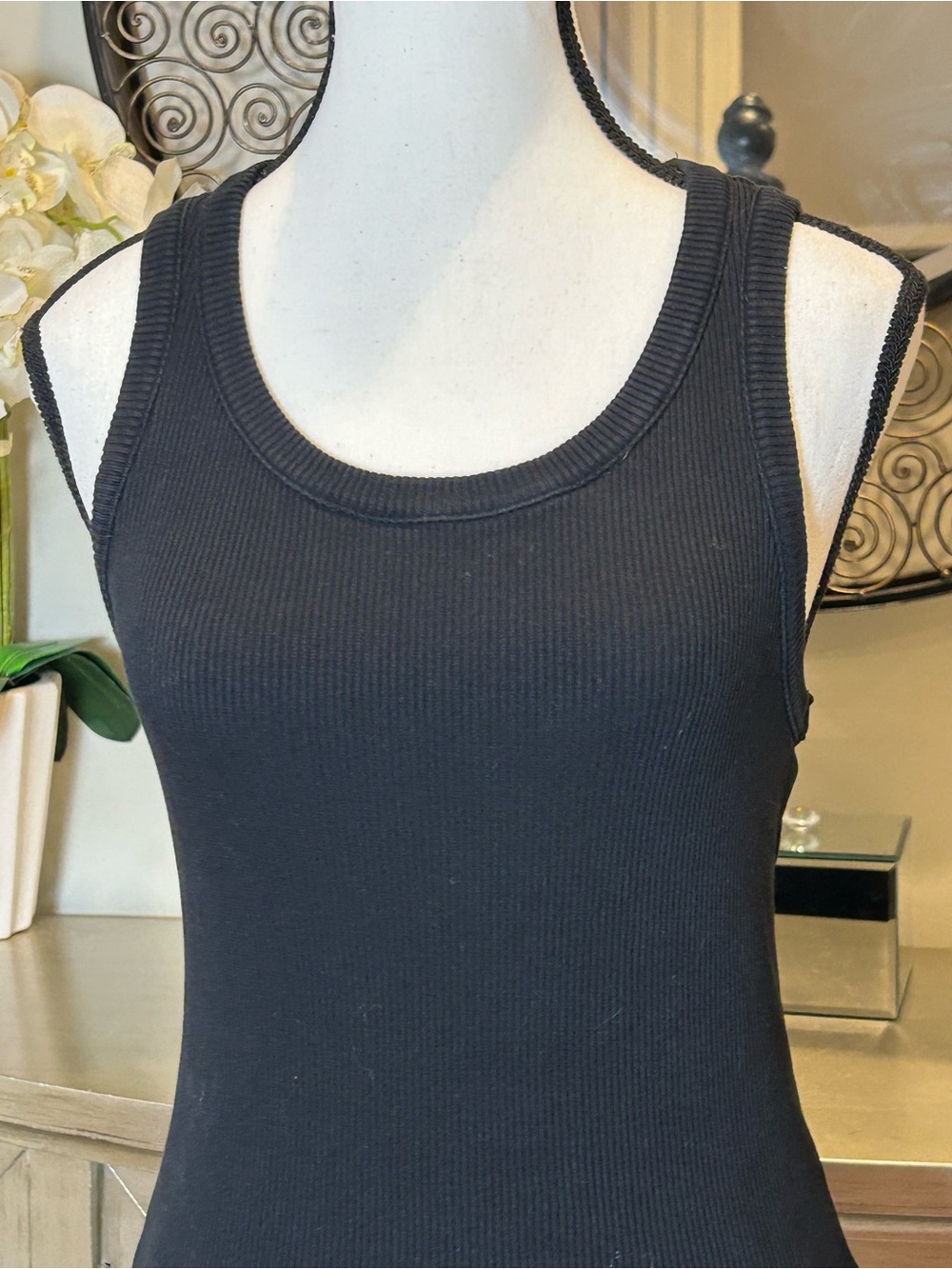 Agolde Black Ribbed Tank Top - Picture 4 of 9